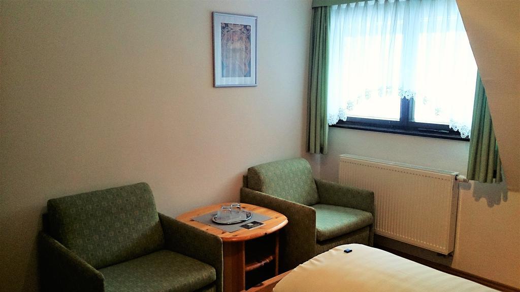 Waldhotel Zoebischhaus 바트라이볼드스그룬 외부 사진